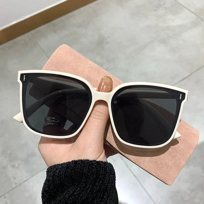 SUNGLASSES
