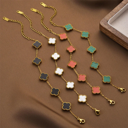 New 18K gold-plated stainless steel bracelet with four-leaf clover and horseshoe Elegant stylish a perfect accessory for women