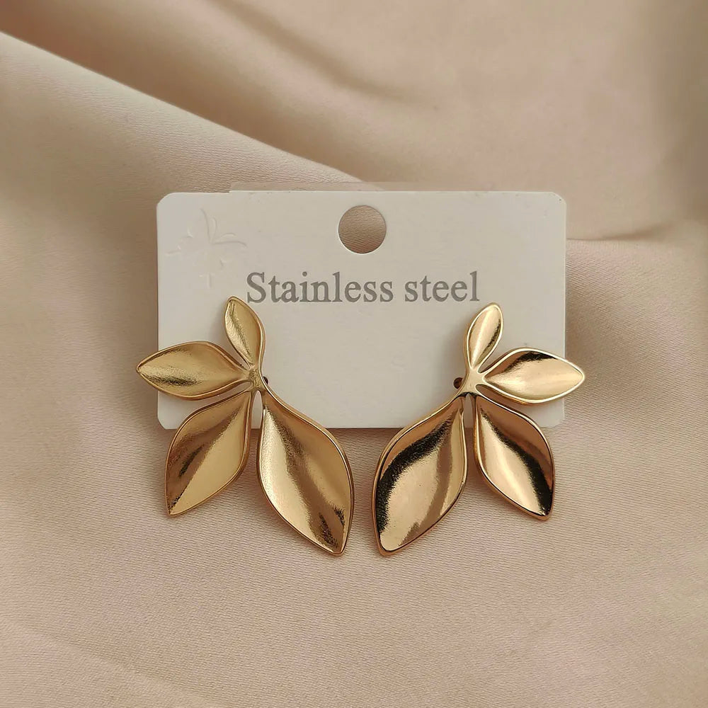Creative heavy metal leaf starfish stainless steel earrings, waterproof and rusty earrings for women, party jewelry